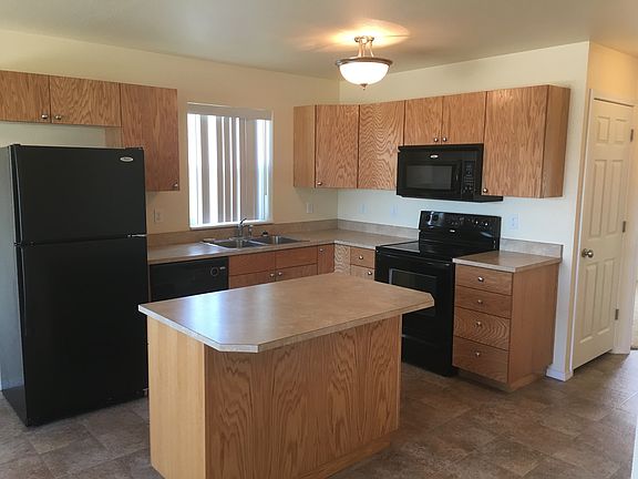 2nd image of 901 13th Ave E APT C3