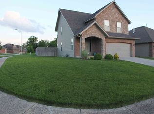 1158 S Maple Grove Ave, Springfield, MO 65804