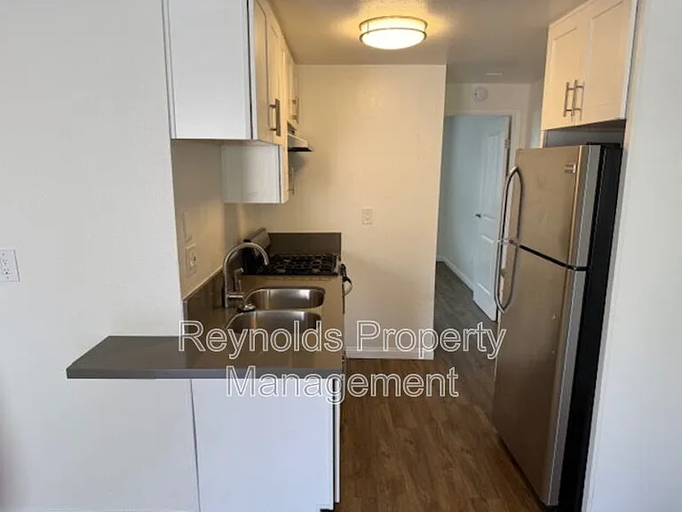 4674 Bancroft St #8 — Photo 12