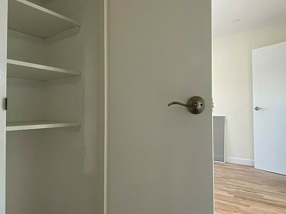5th image of 12-18 27th Ave #1