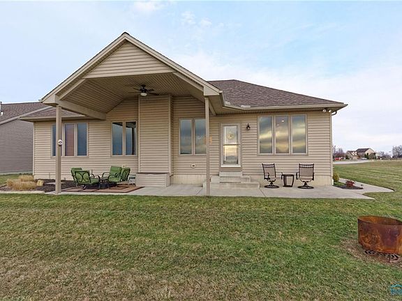 4th image of 24905 Lake Winds Dr