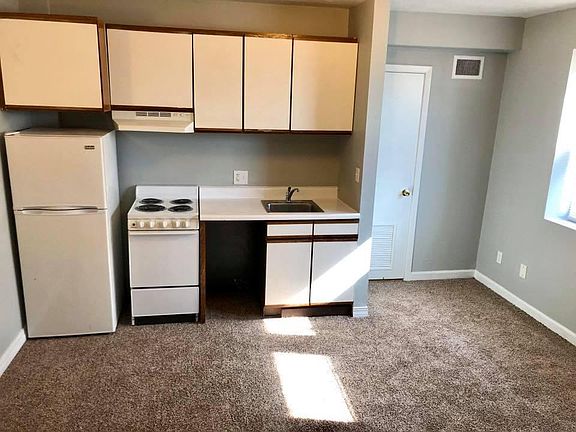 2nd image of 2209 Jones St #3K