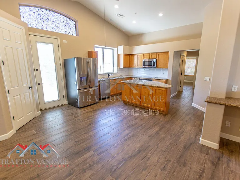 38414 N 12th St — Photo 30
