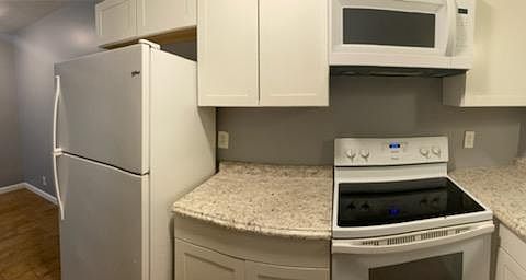 1st image of 715 Ewing Blvd APT C
