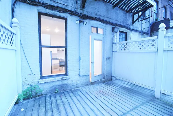 Rented by Bold New York | media 7