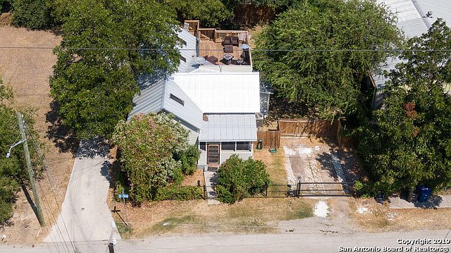 1st image of 415 Sherman
