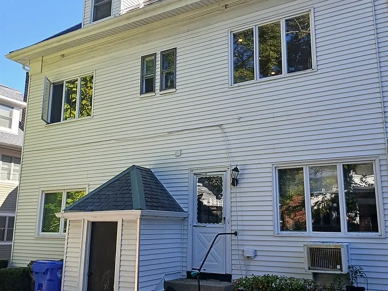 132 Thorndike St #2 — Photo 21