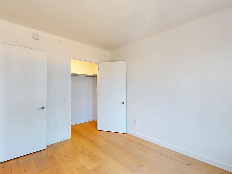 144-74 Northern Blvd #5L — Photo 9
