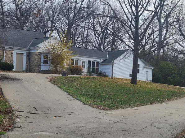 4900 South 68th STREET, Greenfield, WI 53220