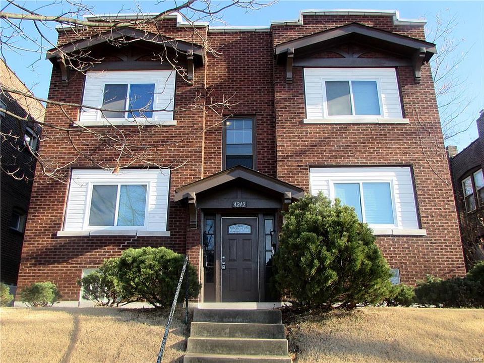 1st image of 4242 Dewey Ave