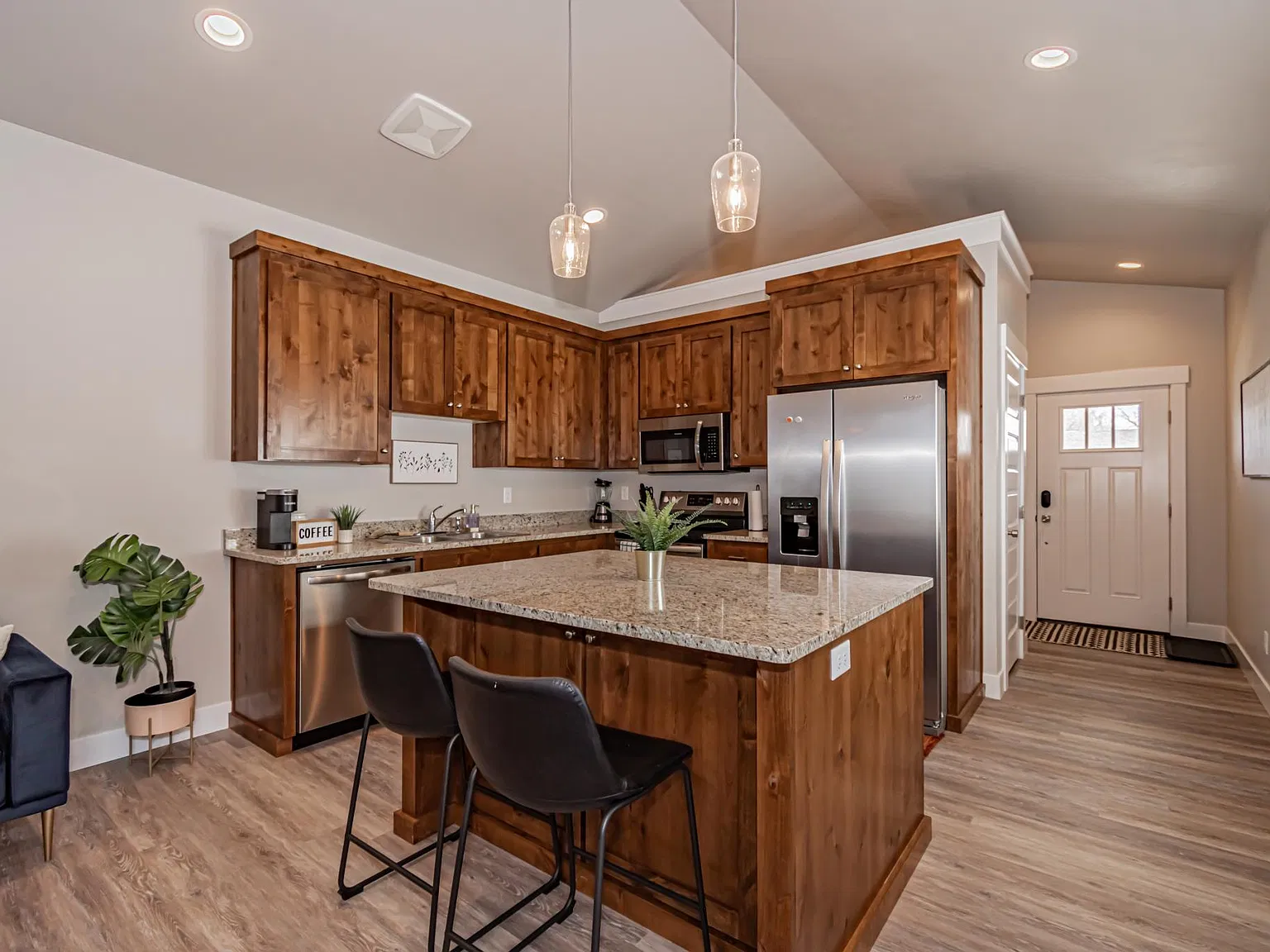 W 20th St, Idaho Falls — Photo 1