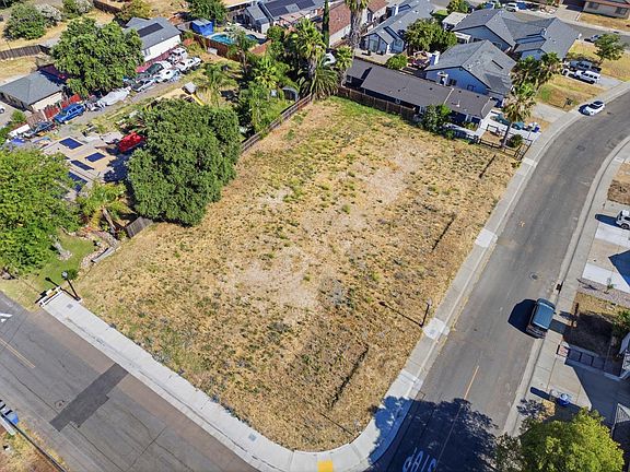 3rd image of 5115 Alii Way