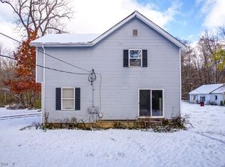 7456 Jackson Rd, Chagrin Falls, OH 44023