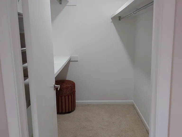 13 Village Green Cir — Photo 24