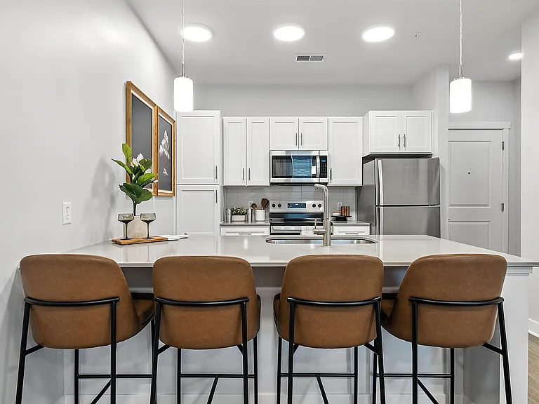 Bright & Modern Kitchen with Seating