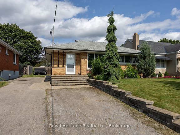 2nd image of 251 Elizabeth St