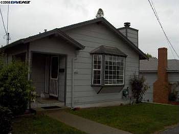 1st image of 2444 Olive St