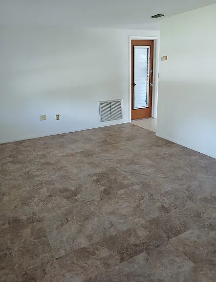 2028 Arcadia Rd — Photo 5