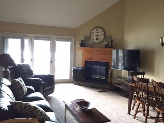 4th image of 288 N Berrong St #C2