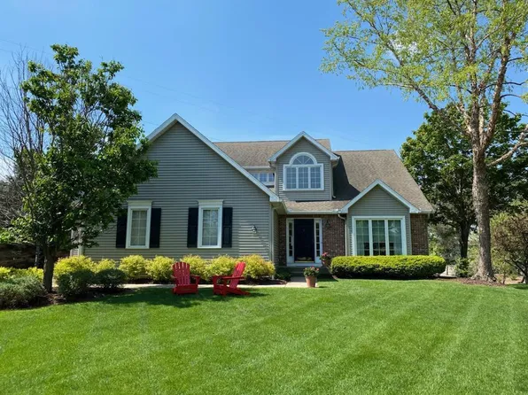 5951 Schumann CIRCLE, FITCHBURG, WI 53711