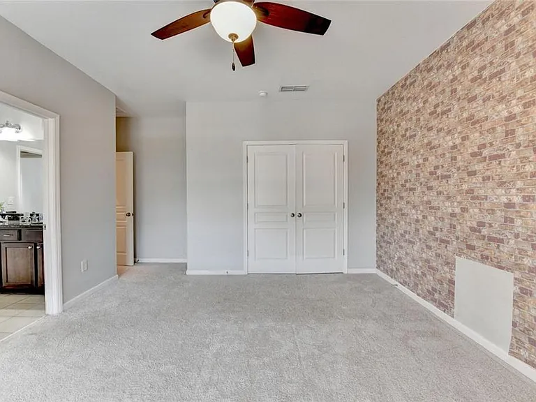 2540 Maple Ridge Ln — Photo 42