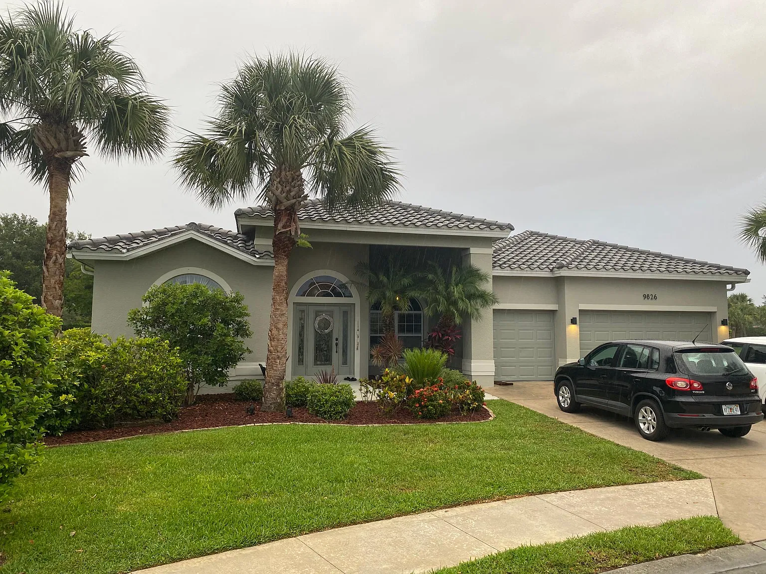5 bed, 2826 sqft, $3,700 — Photo 1