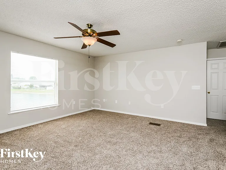 3637 Queens Cove Blvd — Photo 8