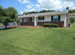 2015 Baldridge Ave, Connellsville, PA