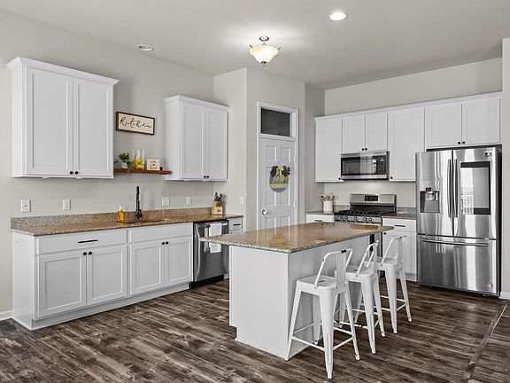 5th image of W2762 Fonda Ln