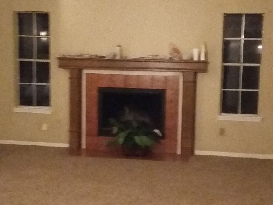 Formal living room-dining rm