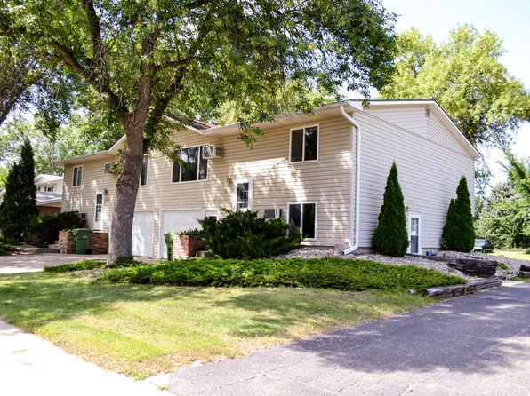 1417 Orchard Dr APT A, Brookings, SD 57006