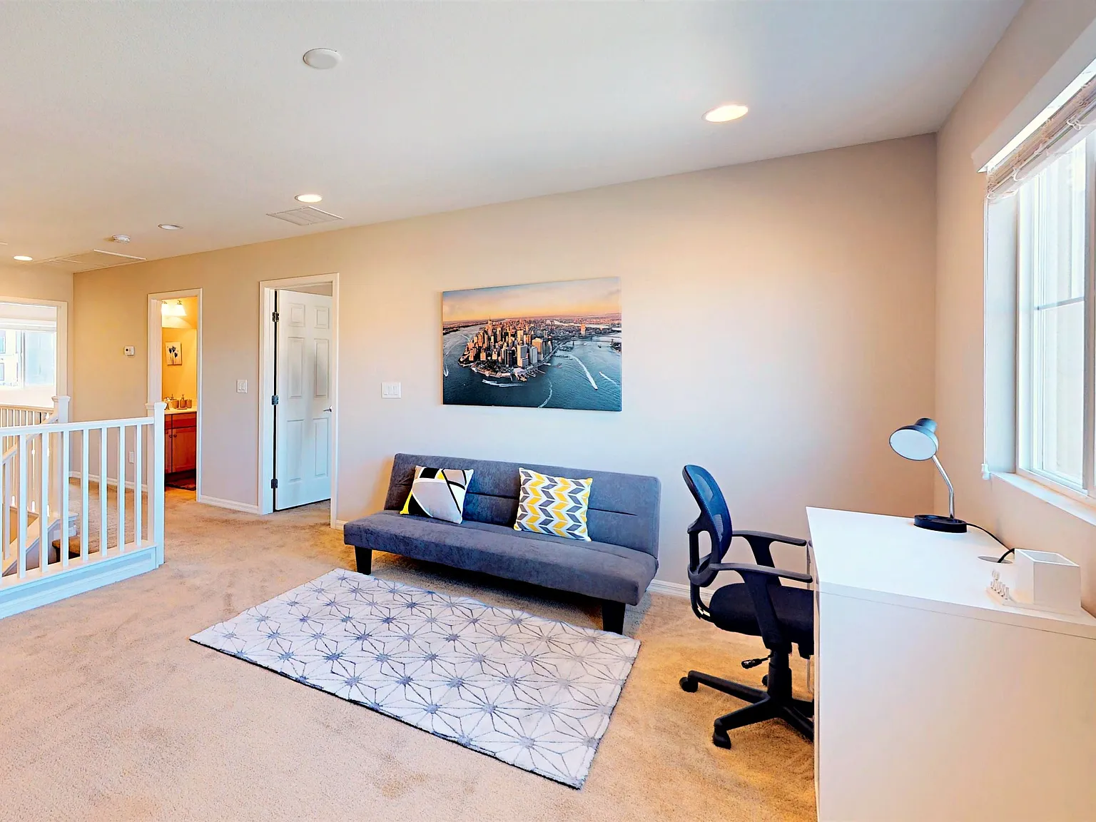 4 bed, $4,999 — Photo 1