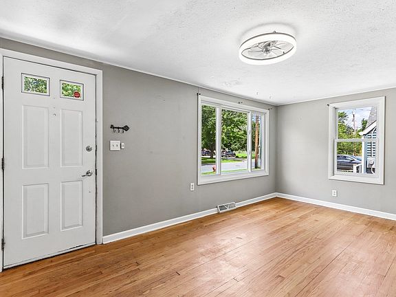 2nd image of 7113 South Ave