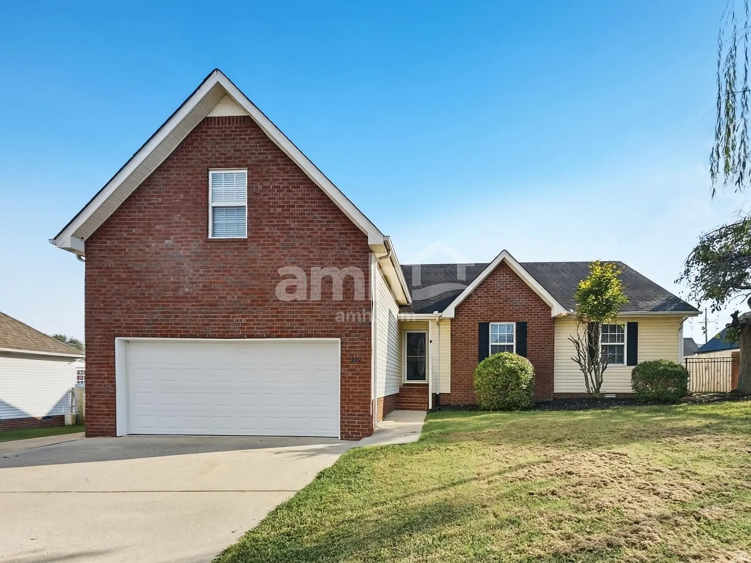 3 bed, 2.0 bath, 1828 sqft, $2,225 — Photo 1