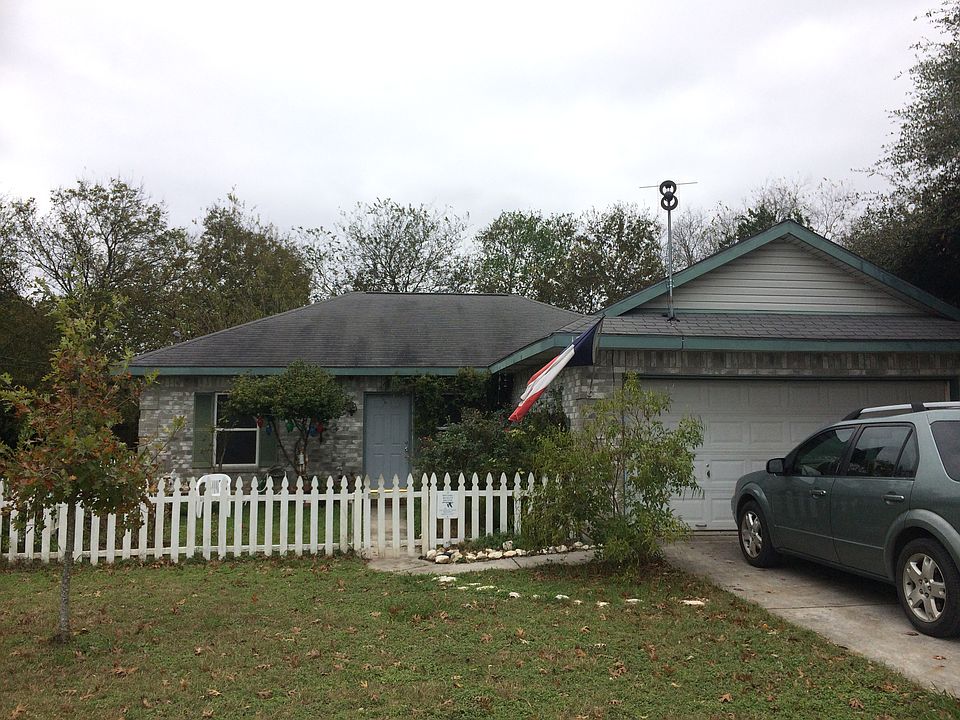 1st image of 101 Bellair Dr