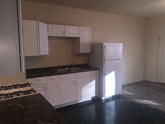 3rd image of 3209 Burton Ave SE #A