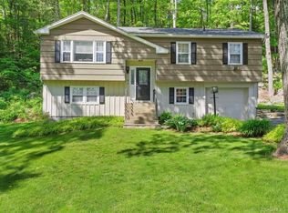 8 Marldon Rd, Brookfield, CT 06804