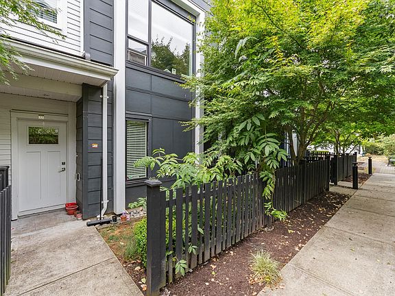 2nd image of 16337 23a Ave #33