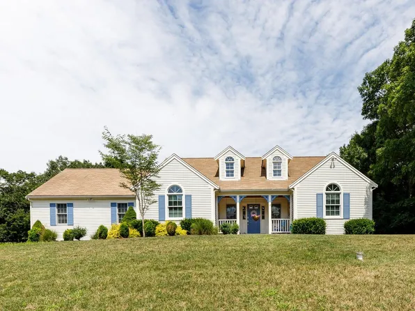 15 Susan Carsley Way, Sandwich, MA 02563