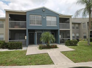 185 Santa Clara Dr APT 6, Naples, FL 34104