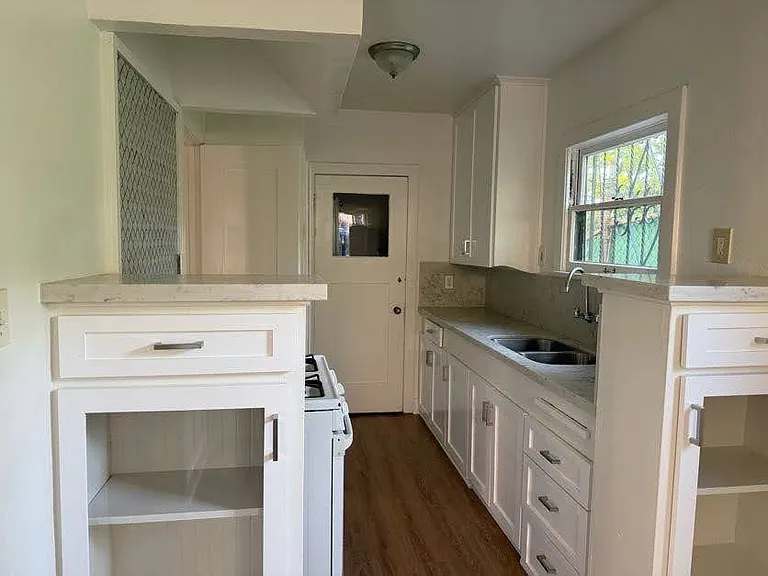 1941 W Washington Blvd #1941 — Photo 7