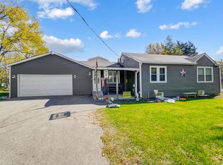 660 Chick Ln, Springfield, OH 45505