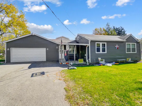 660 Chick Ln, Springfield, OH 45505
