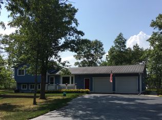 7190 Tuscarora Cir, Indian River, MI 49749