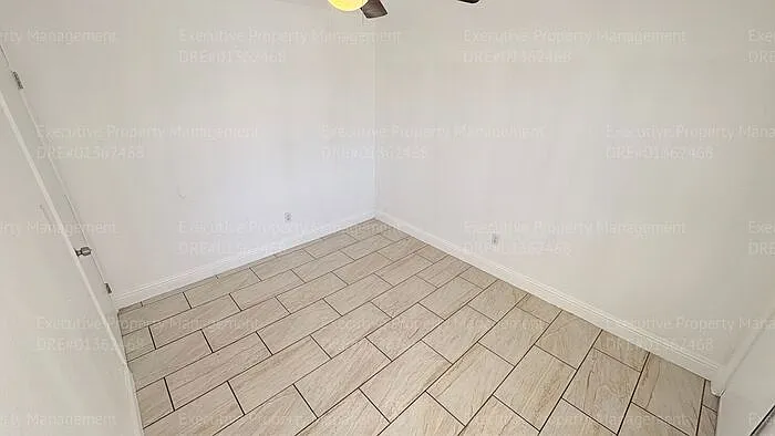 2909 S Chester Ave #7 — Photo 26