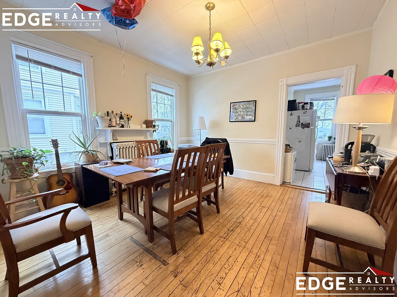 5 bed, 2500 sqft, $5,875 — Photo 3