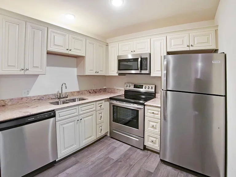2800 Shan Dr — Photo 20