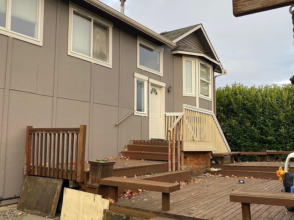 1st image of 3525 S 133rd St