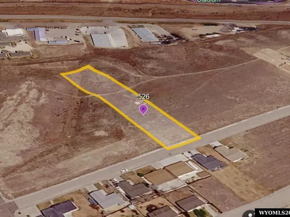 526 Emigrant Dr, Glenrock, WY 82637