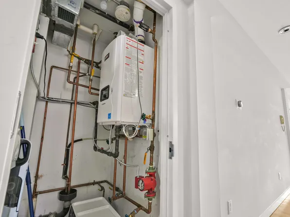 30-80 47th Street image 24 of 31